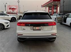 اودي Q8